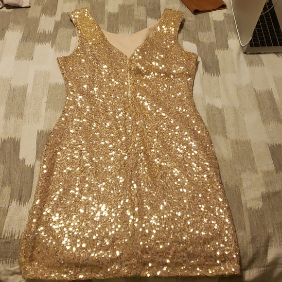 Gold Sequin dress - Picture 2 of 2